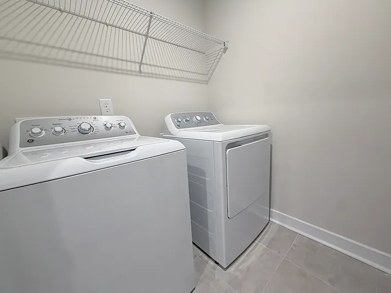 2316 Elowen Ln — Photo 12