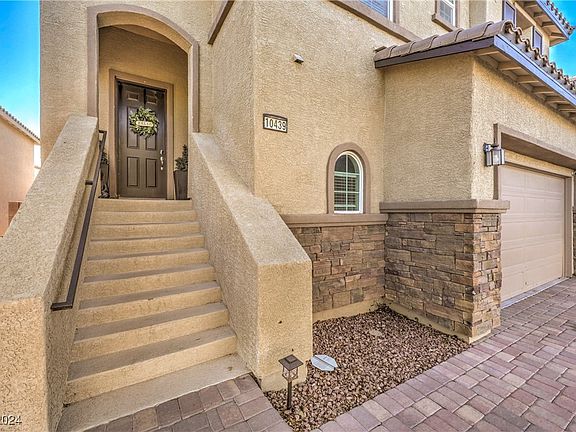 3rd image of 10439 Prairie Mountain Ave