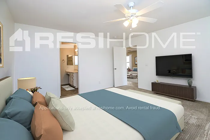 10837 E Carol Ave — Photo 8