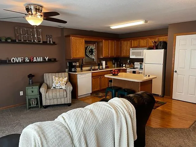 1209 SE Village View Ln #1209 — Photo 7