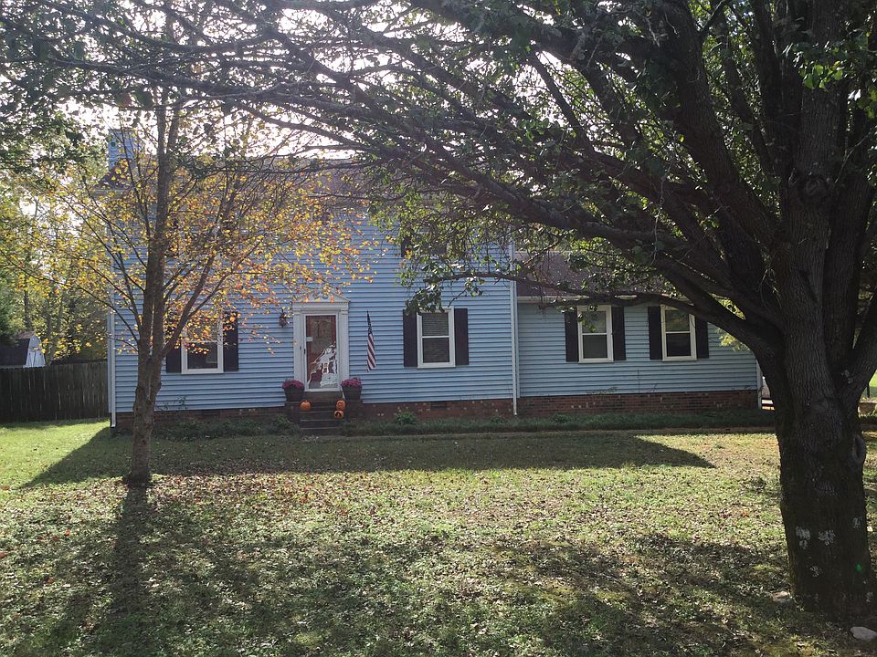 1st image of 532 Oak Crest Ct