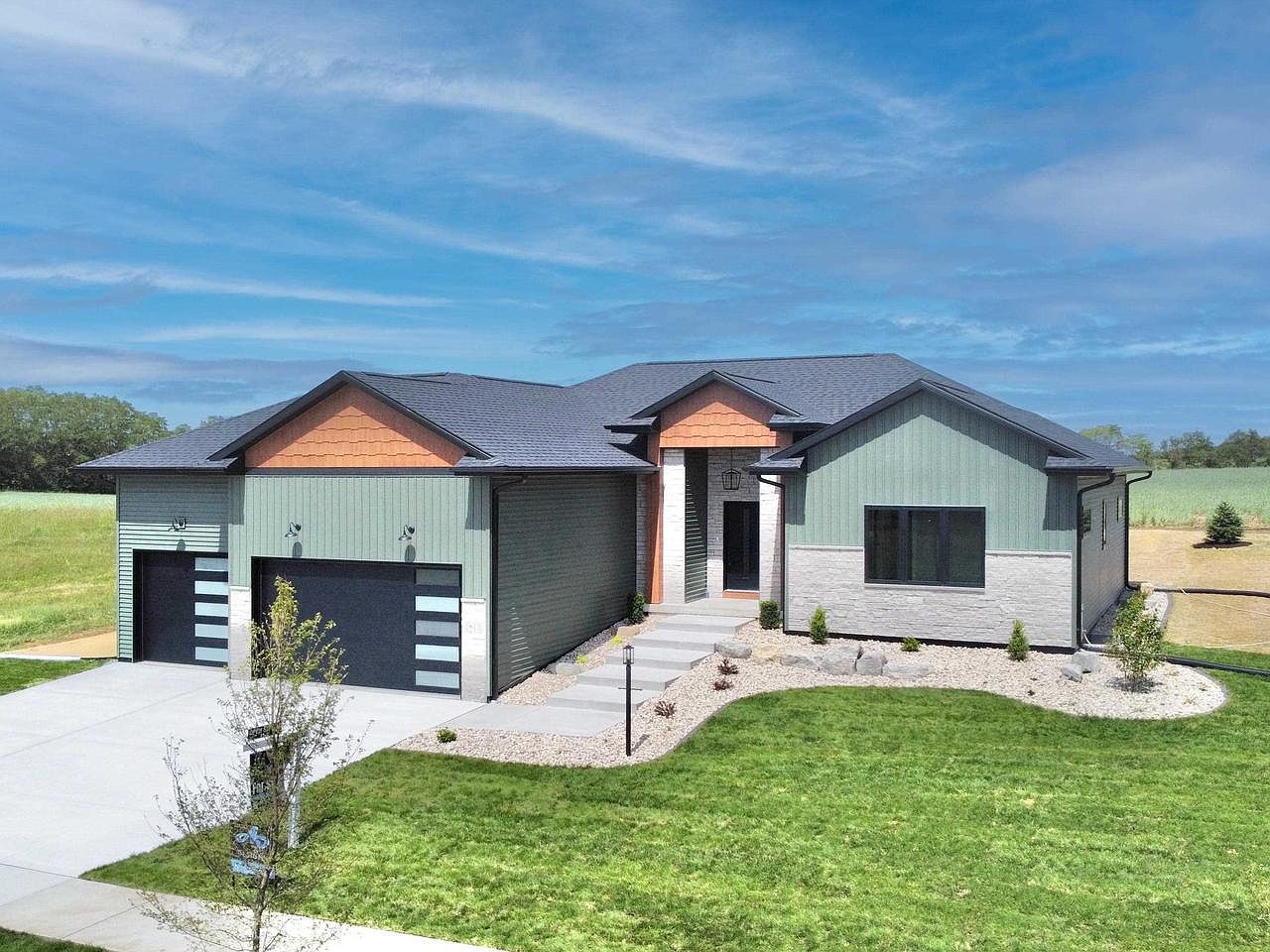 1813 Arbor Ridge Way, Janesville, WI 53545 MLS 1977822 Zillow