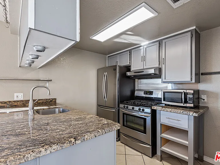 3780 Ocean View Ave #2 — Photo 12