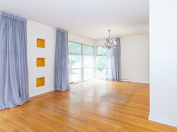 4th image of 7407 N California Ave #L06m
