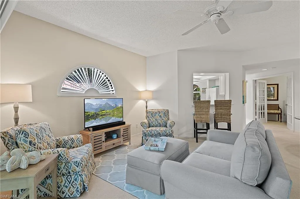 3 bed, 2.0 bath, 1395 sqft, $10,000 — Photo 1