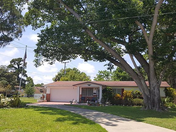 2nd image of 237 Greenwood Ave