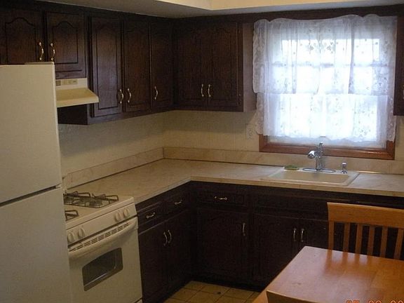 5th image of 166 Sinclair Ave Floor 2
