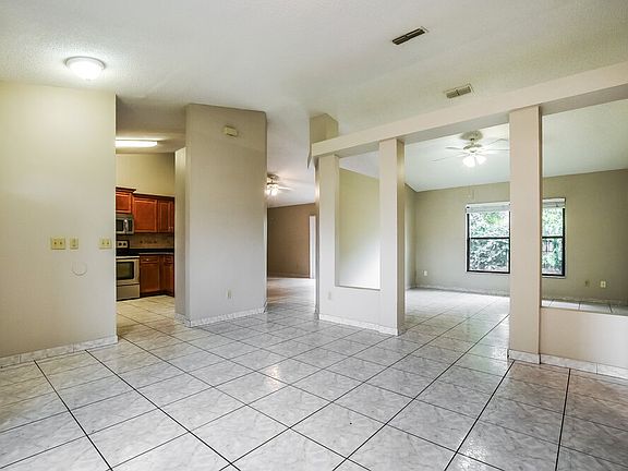 5th image of 2711 Ashley Ct