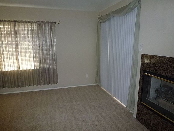 2nd image of 2929 W Yorkshire Dr Unit 1062
