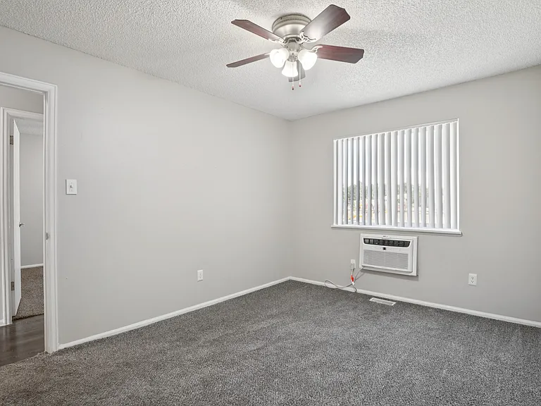 Aspen Townhomes — Photo 11