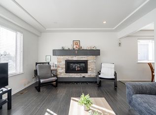 2057 Lorraine Ave, Coquitlam, BC