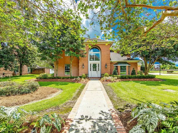 121 Talbot Dr, Houma, LA 70360