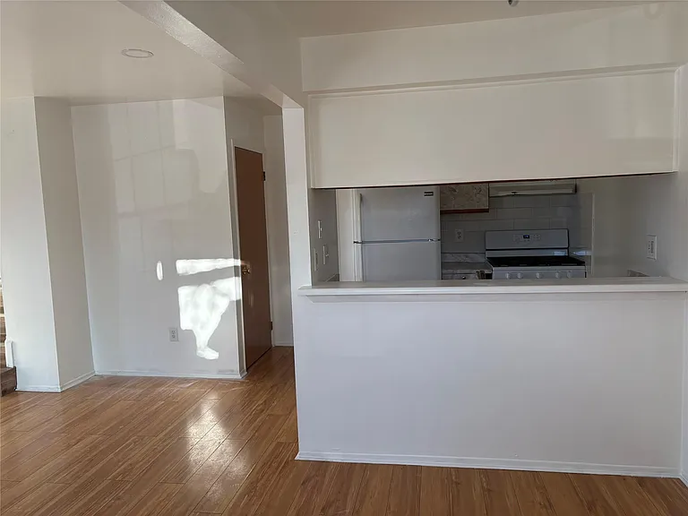 35314 Tall Oaks Dr — Photo 10
