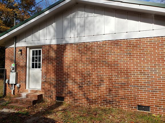 Side Door (leads into Kitchen)