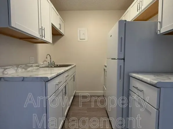 1315 F St #4, Lincoln, NE 68508