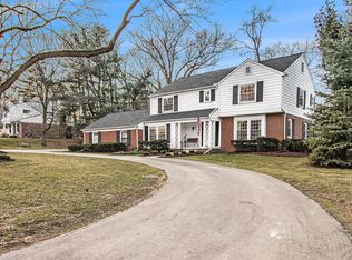 3045 Foxcroft Rd, Ann Arbor, MI 48104