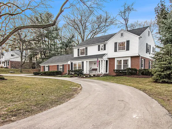 3045 Foxcroft Rd, Ann Arbor, MI 48104