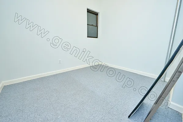 Rented by Genik Group Corp | media 60