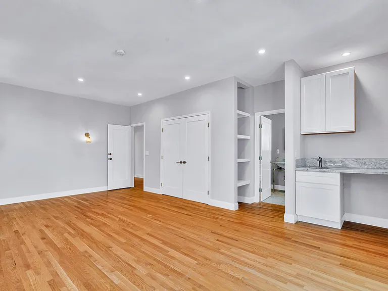 1275 S Cloverdale Ave #1 — Photo 19