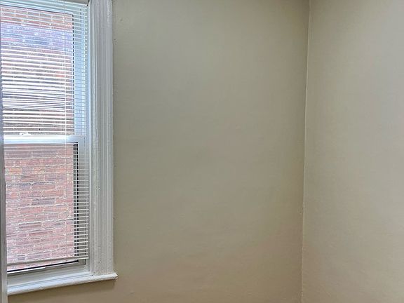 3rd image of 105 West St APT 1