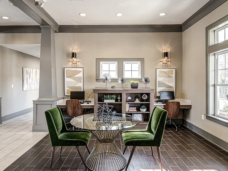 Avellan Springs Apartments — Photo 35