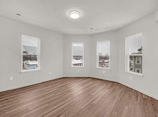 12 Alpine St APT 1, Worcester, MA 01610