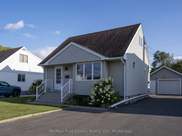 2824 Moodie St E, Thunder Bay, ON P7E 4Z9