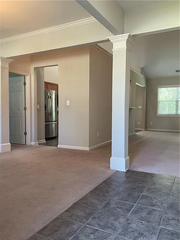 4 bed, 2.0 bath, 1835 sqft, $2,425 — Photo 4