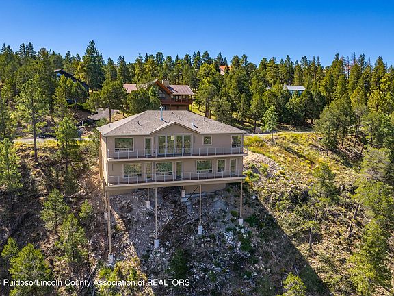 4th image of 214 Excalibur Rd