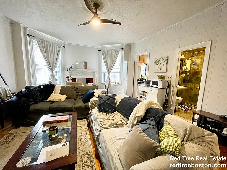 914 Beacon St #4 — Photo 21