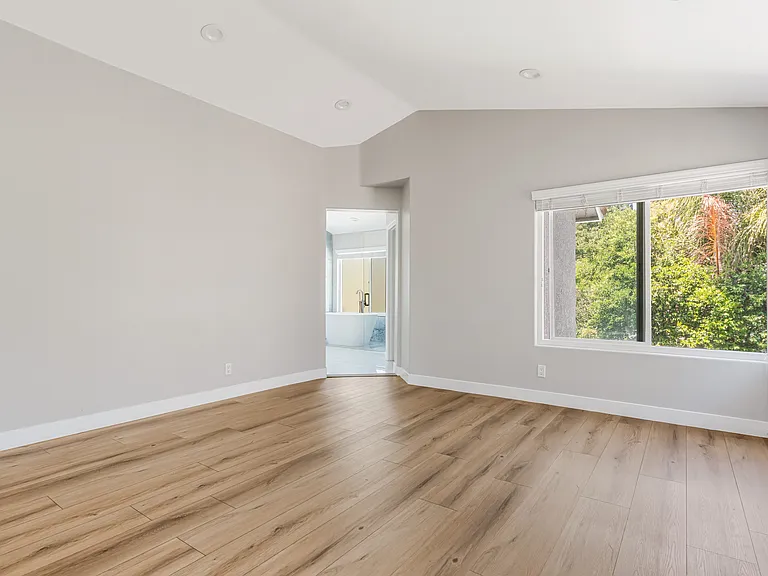 493 Messina Pl — Photo 14