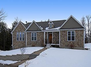 7 Exeter Rd, South Hampton, NH 03827