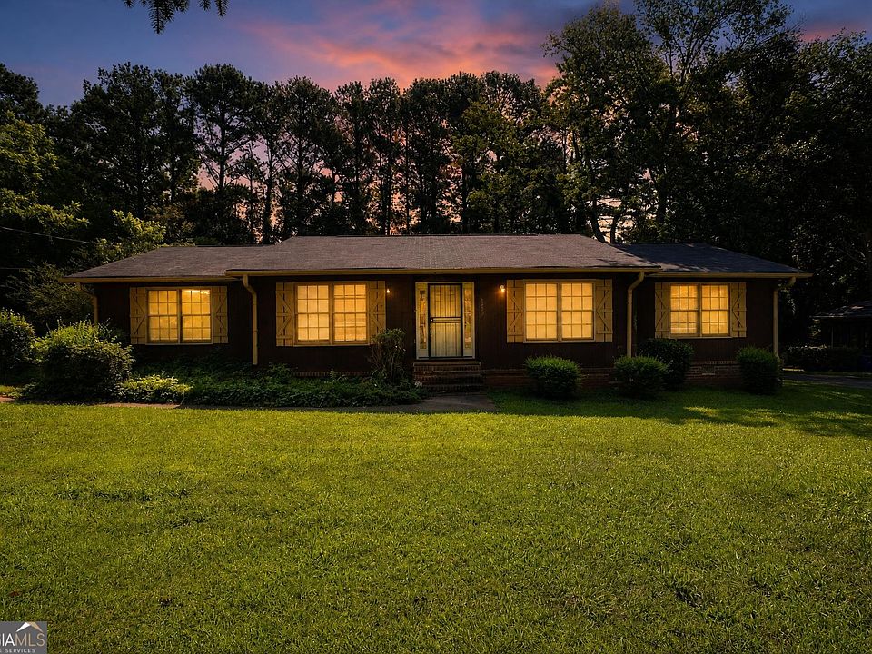 1st image of 3560 Dogwood Farm Rd
