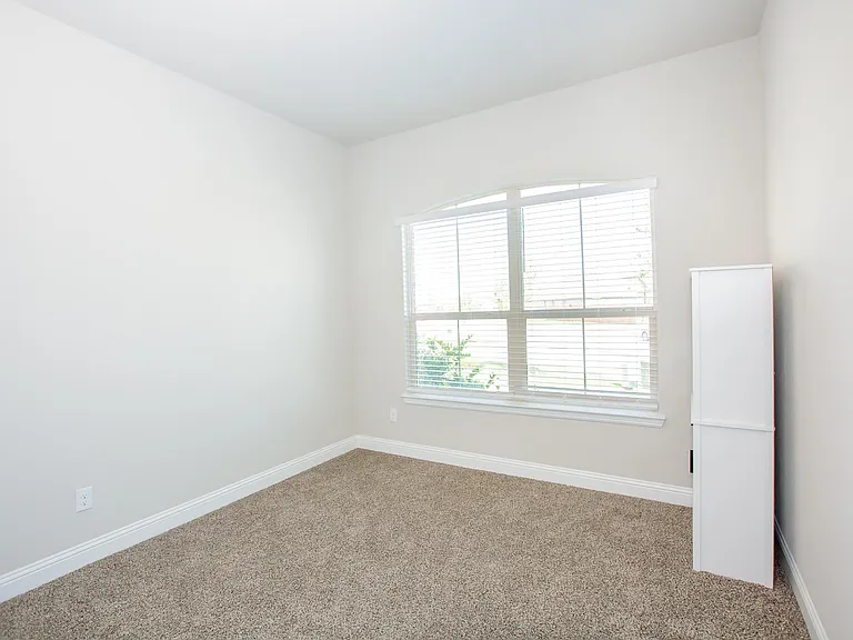 4924 Dewy Rose Ln — Photo 5