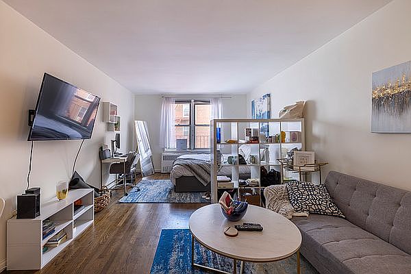 1st image of 25 W 13th St APT 5KS