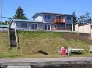 3980 NE West Devils Lake Rd, Lincoln City, OR 97367