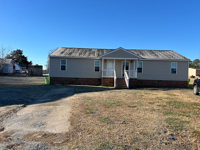 1st image of 109 Suzanne Cir #A