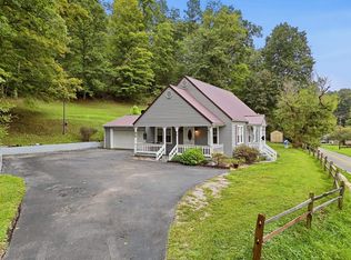 619 Fudges Creek Rd, Ona, WV 25545