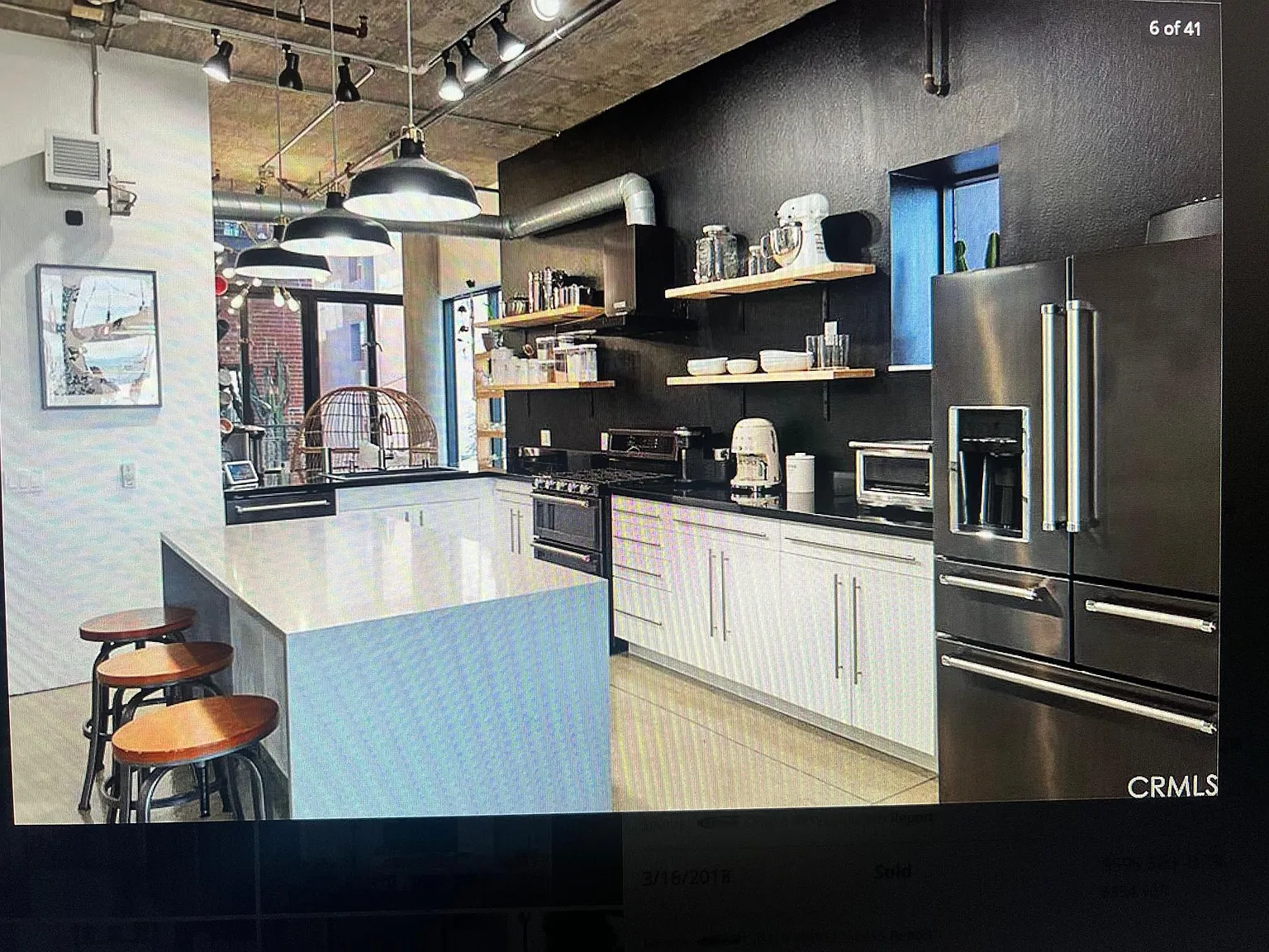 835 Locust Ave — Photo 1
