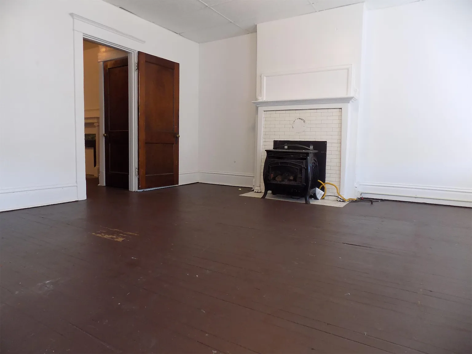 215 Brownsville Rd APT 2 photo 1