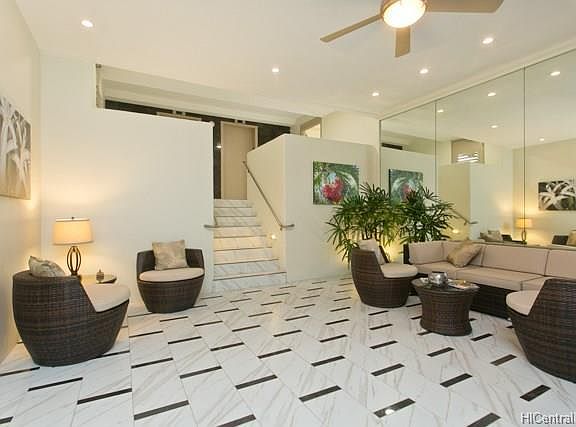 2nd image of 6710 Hawaii Kai Dr APT 108
