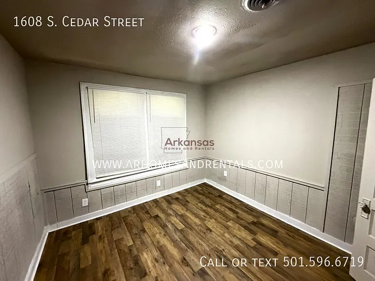 1608 S Cedar St — Photo 14