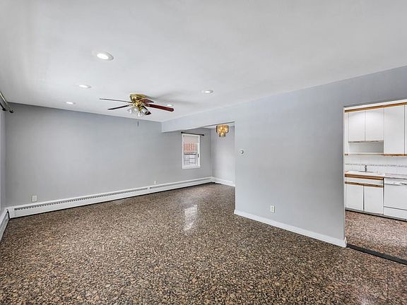 5th image of 88-21 Winchester Blvd
