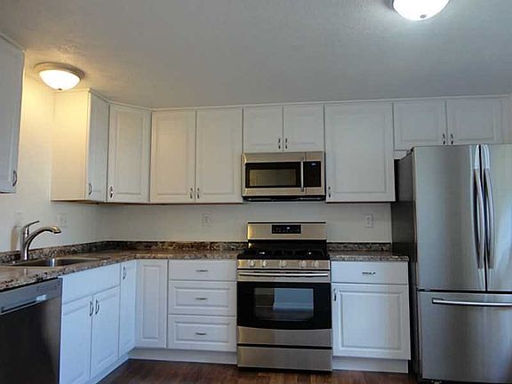 4th image of 3515 Middletown Rd