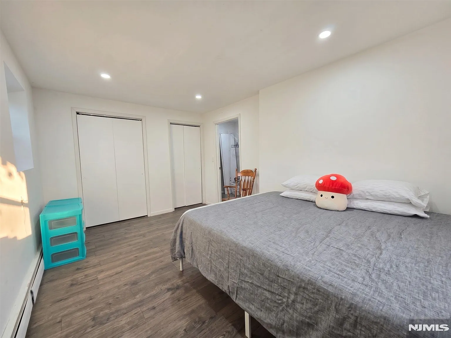 2 bed, $2,200 — Photo 3