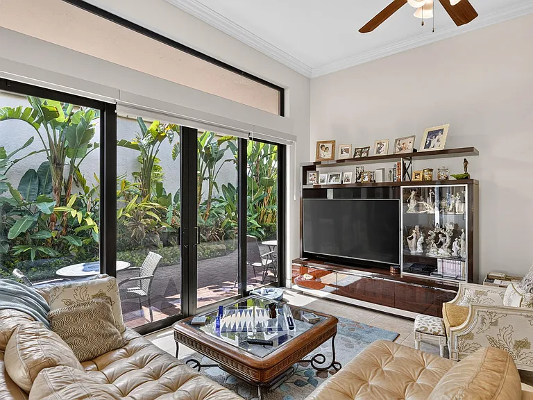 210 Coral Cay Ter — Photo 14