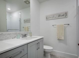 825 Santa Barbara Pl, San Diego, CA 92109