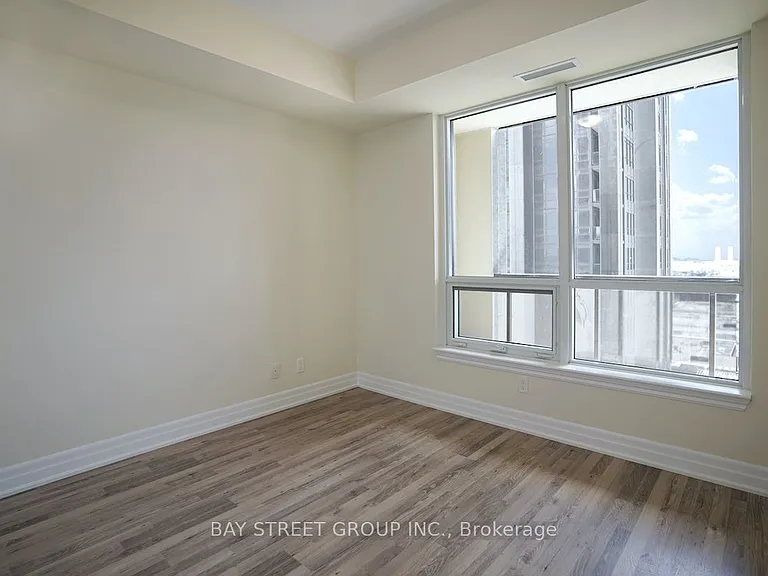9085 Jane St #1107 — Photo 10