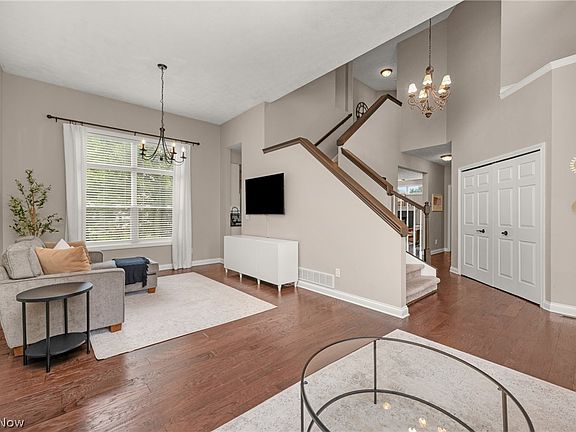 3rd image of 1359 Rome Cir