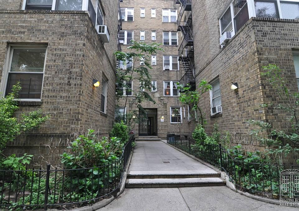 1st image of 4129 46th St APT 2D